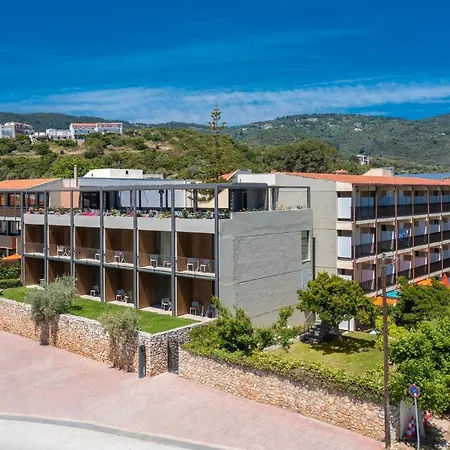 Otel Alkyon İskados