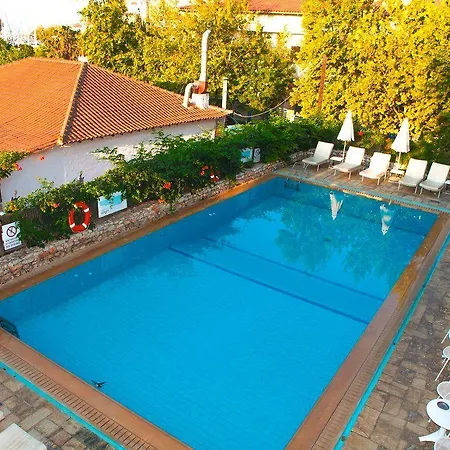 Otel Alkyon İskados